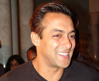 Hindi Cinema: Salman Khan in touch with his ‘Chillar Party’